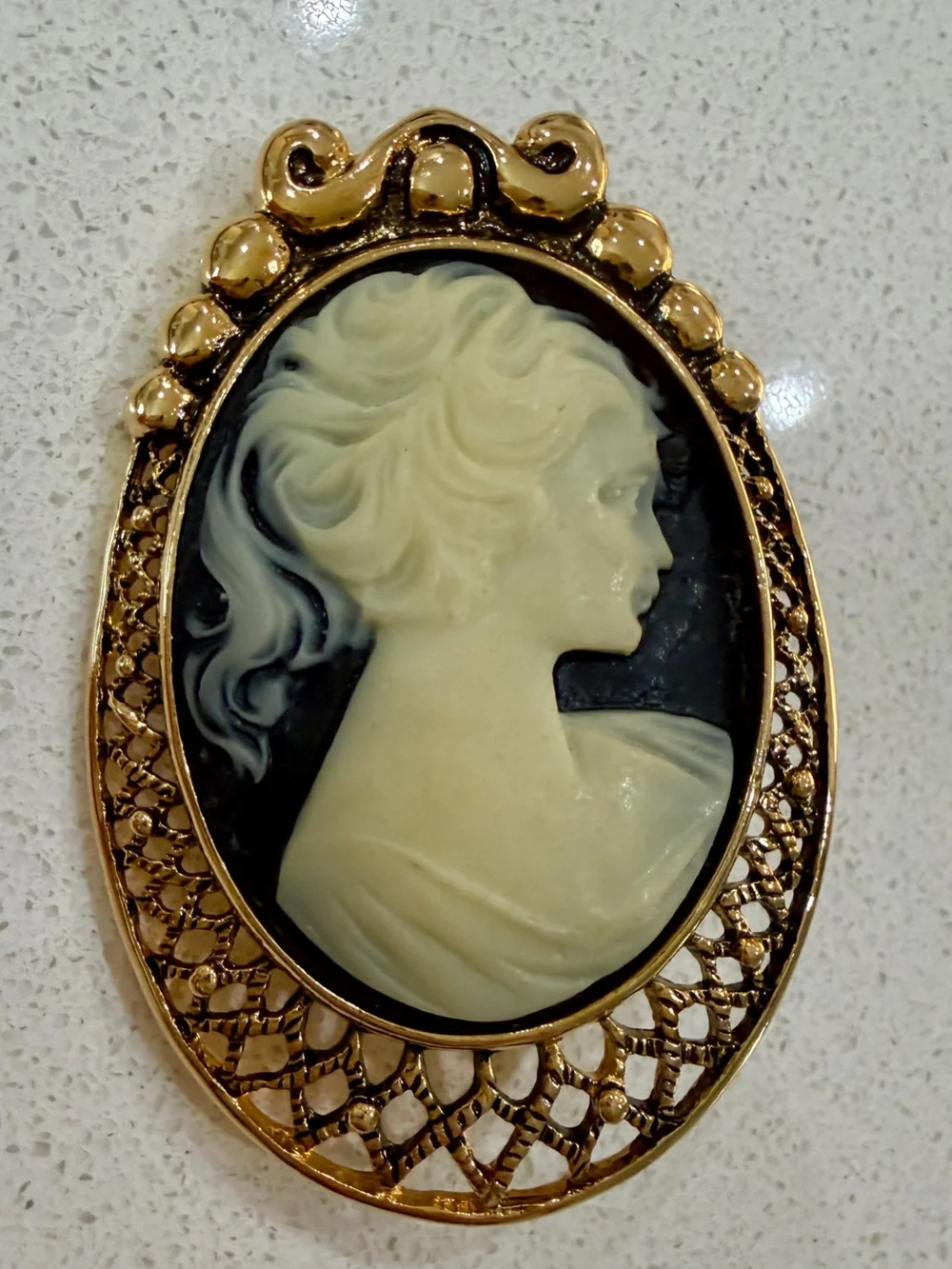 LINDENWOLD Classic 14K Gold Plated Cameo Brooch